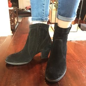 New, Paul Green Black Suede Boots. Size 7.5